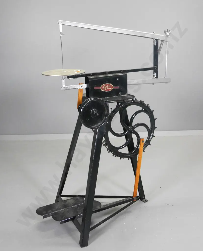 Hobbies Gem Machine - vintage foot operated scroll saw H-840 Image 1++