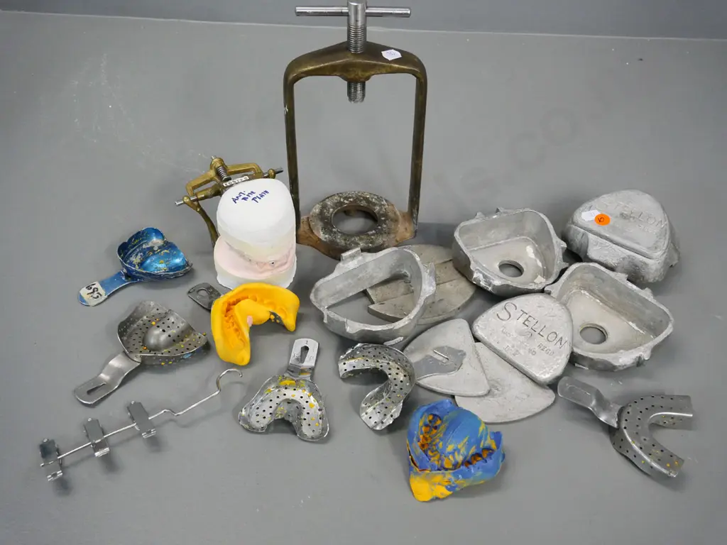 assorted orthodontic moulds and equipment - some marked Stellon Image 1++