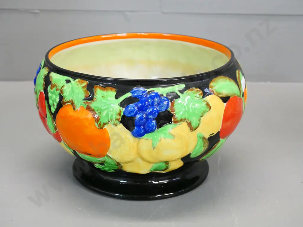 Sheila Gibson Ceres ware hand-painted fruit bowl H-130 Diameter- 220 Image 1++