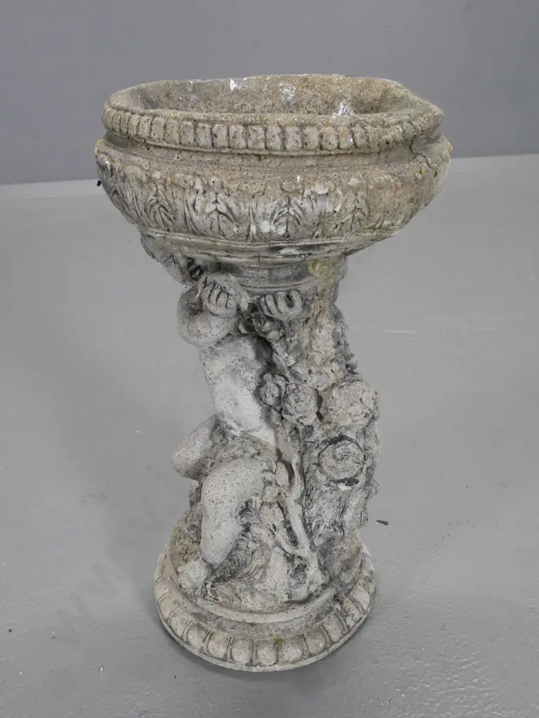 cast concrete small bird bath H-400 Diameter 200 Image 1++