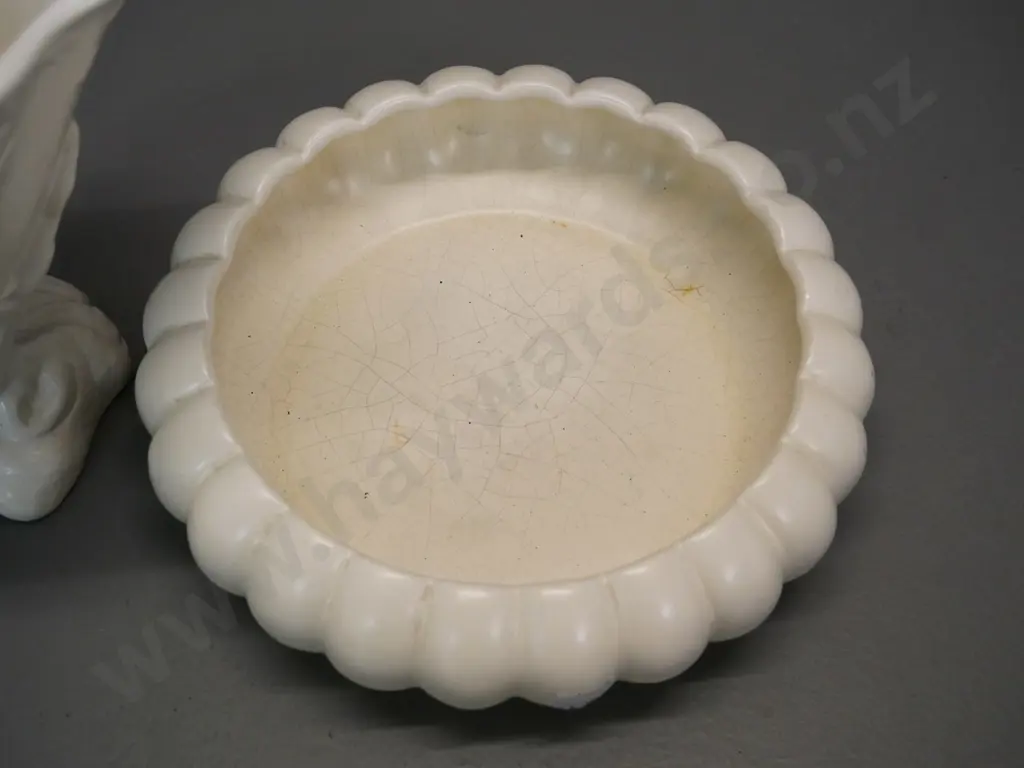 2 Crown Lynn cream glaze vases - fan-shaped vase No. 643 H-170 and small float bowl No 505 with crazing Image 1++