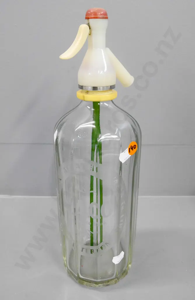 Waco of Masterton soda syphon Image 1++