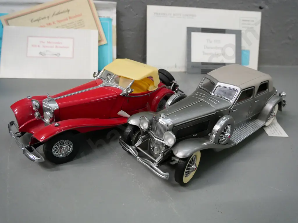 2 Franklin Mint 1:24 scale metal & plastic model cars: 1933 Duesenberg SJ20 Grand & 1935 Mercedes 500 roadster Image 1++