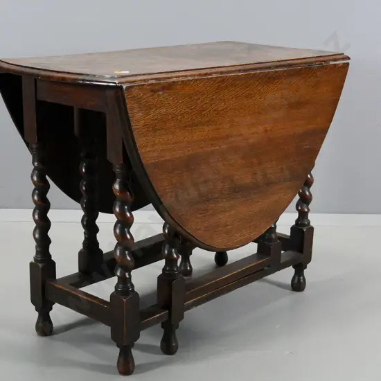 solid oak oval drop-side barley twist gate-leg table H720 W900 L-1320 open, L-450 closed