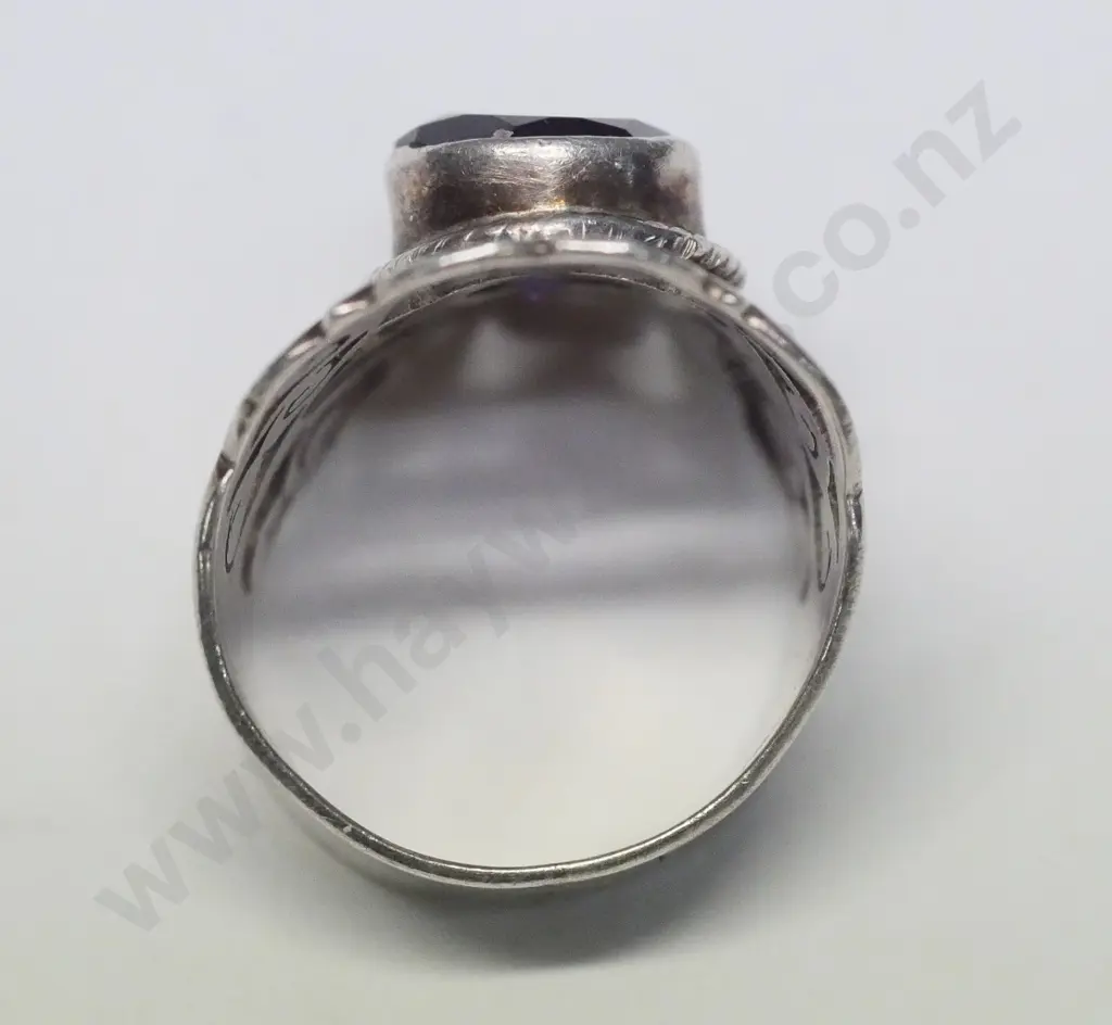 silver ring with amethyst stamped 925 Image 1++