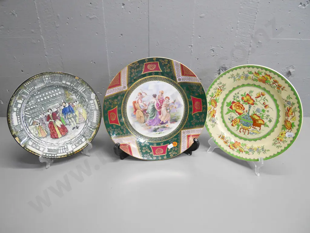 3x cabinet plates - Royal Doulton Old Moreton, Bottle Japan, romance scene Largest Diam-295 Image 1++