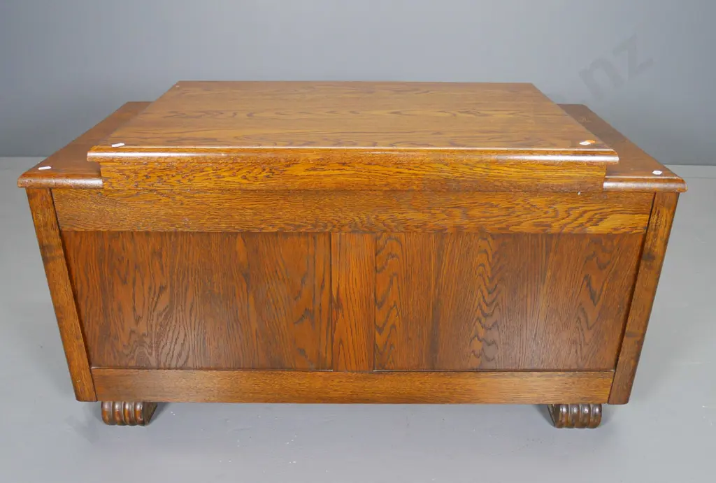 deco oak storage chest with hinged lid H520 W980 D500 Image 1++