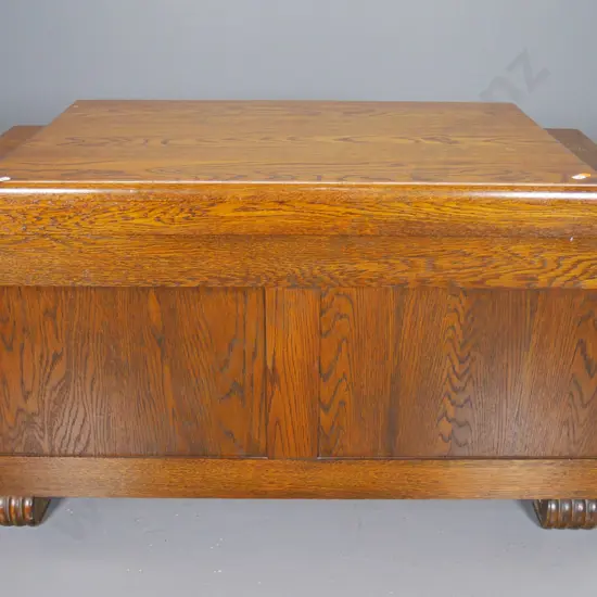 deco oak storage chest with hinged lid H520 W980 D500