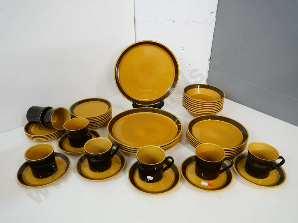 assorted Crown Lynn retro Forma brown and gold dinnerware - from 5 to 8 place, some chips Image 1++