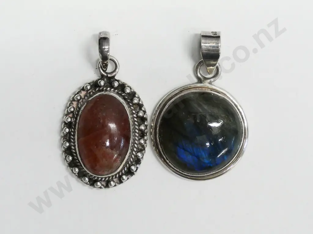 2 stone & silver pendants no markings or chain Image 1++