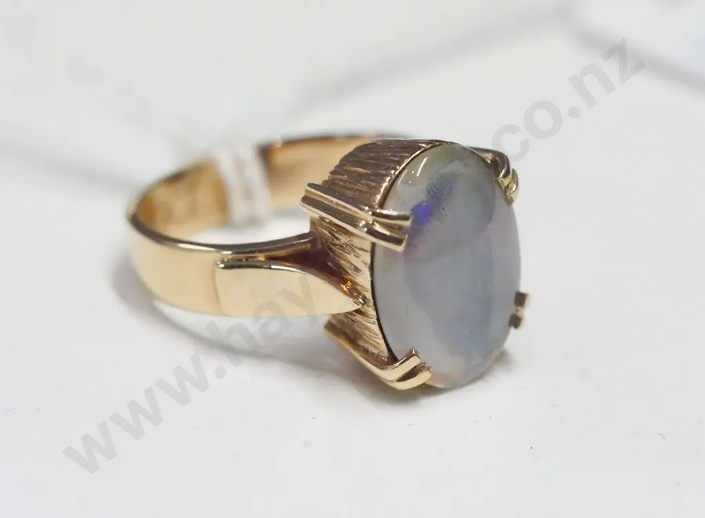 9ct opal dress ring stamped 9ct Image 1++