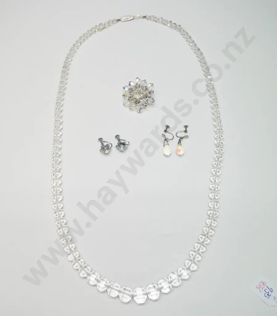 crystal necklace, crystal brooch & 2 pairs crystal earrings Image 1++