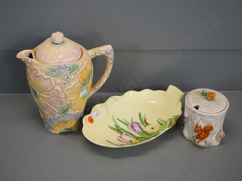 Carlton Ware spring flower bowl, Kensington coffee pot and a Crown Devon squirrel honey pot Image 1++