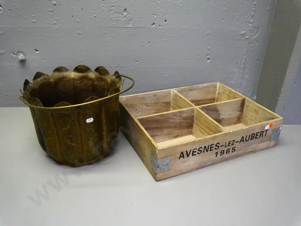 wooden crate with metal corner binding 420 x 320 and a figured brass bucket / jardiniere H-220 D-260 Image 1++