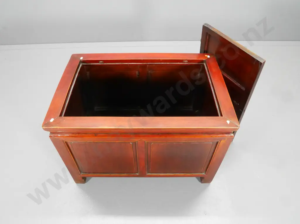 Chinese hardwood chest with lift-out inset lid, w/brass hardware, missing sliding latch, H-550 W-810 D-530 Image 1++