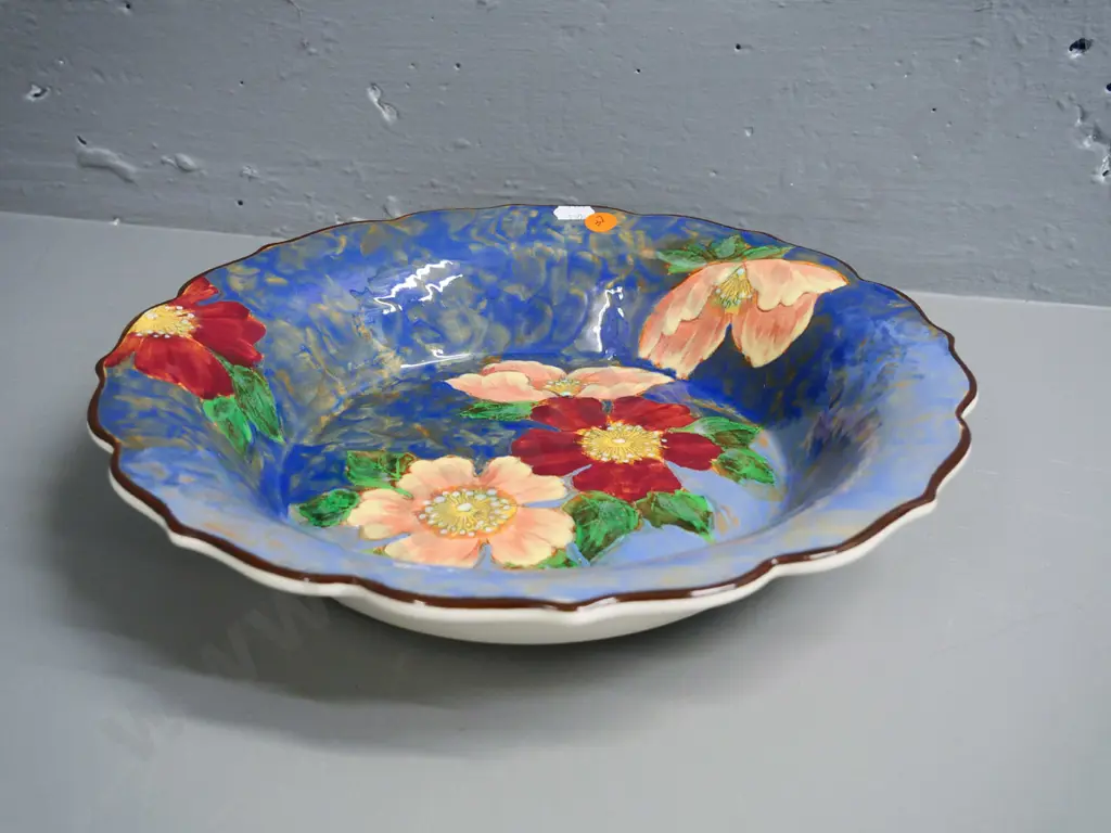 Royal Doulton hand-painted floral shallow bowl Diameter 300 Image 1++