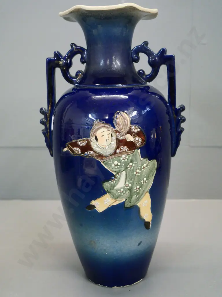oriental hand-painted handled vase H-320 Image 1++