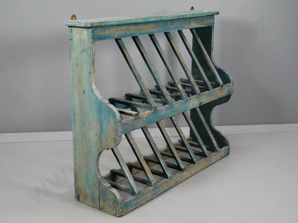 antique plate rack with worn painted finish, some cracks, missing one rail H-670 W830 D230 Image 1++