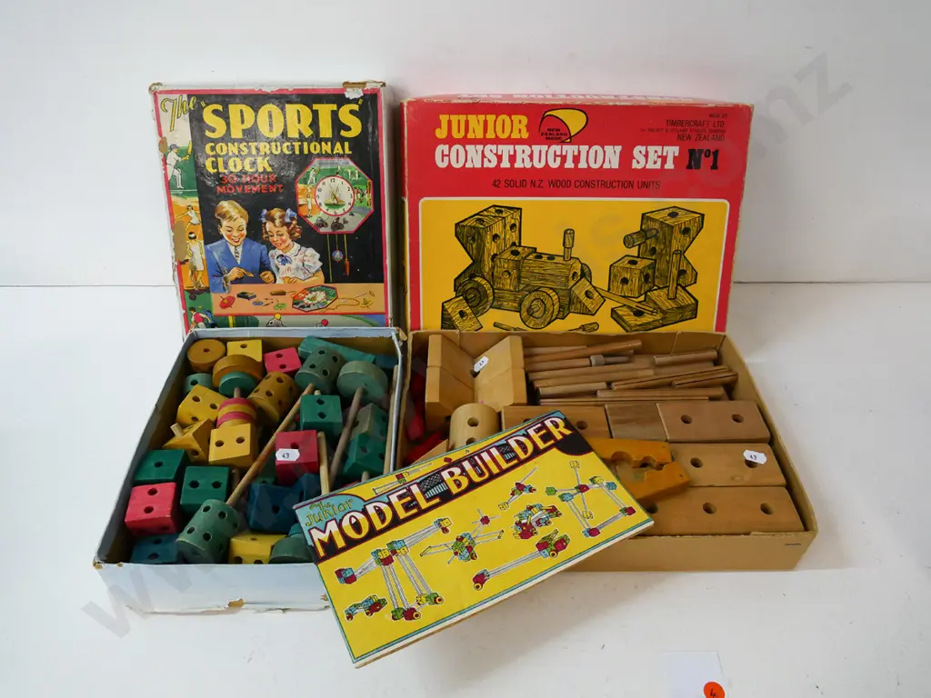 2 boxed wooden child's construction toy sets - one has instruction booklet and mis-matched box lid Image 1++