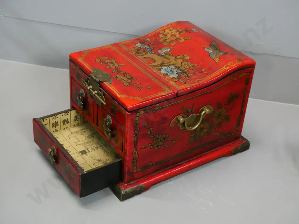 reproduction Chinese traditionally decorated 3-drawer jewellery chest with folding mirror on top H180 W210 D250 closed Image 1++