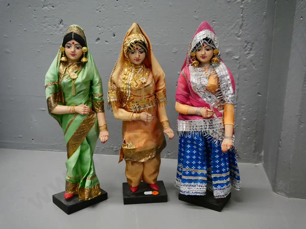 3 painted clay display dolls in traditional Indian costume - each H-360 Image 1++