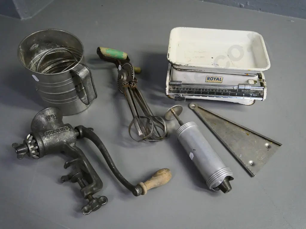 assorted vintage kitchenalia including Beatrice hand mincer, Swift-Whip beater, Royal scales, etc - wear and tear Image 1++