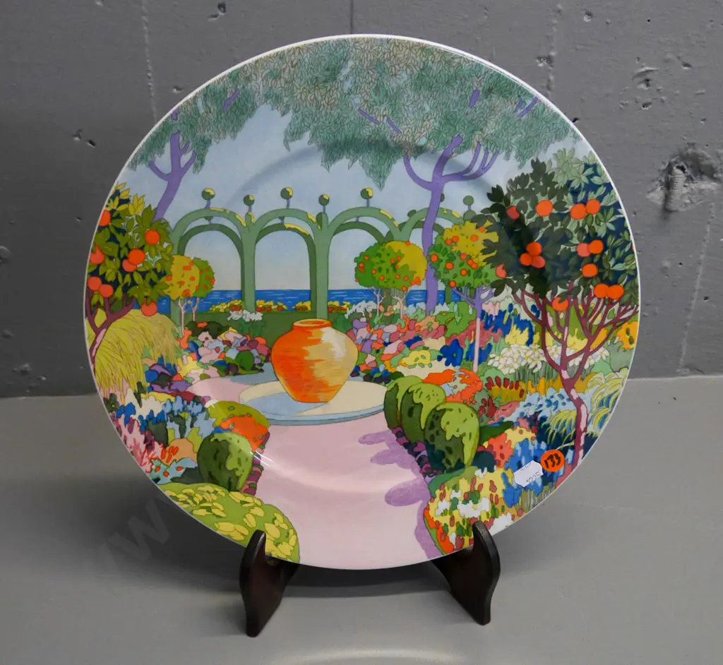Villeroy & Boch Bizarro style cabinet plate Diam-305 Image 1++