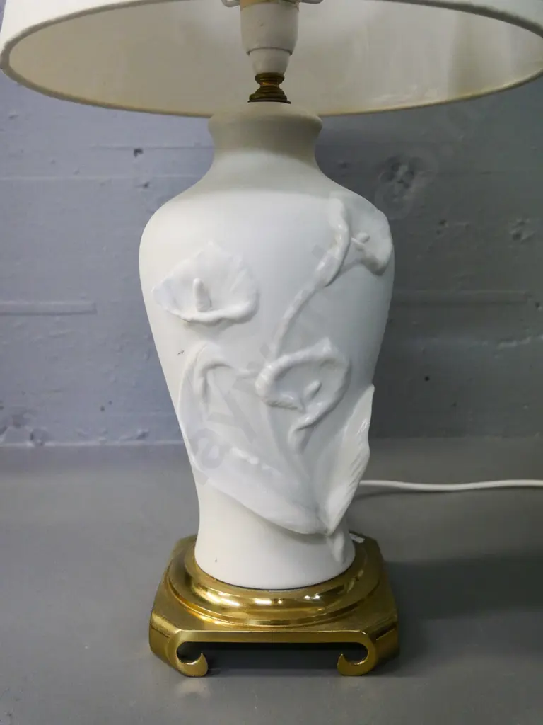 white matte finish ceramic lily and brass table lamp with shade H-540 Image 1++