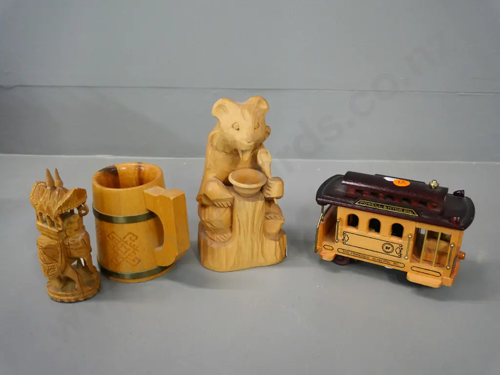 4 pieces of wooden souvenir ware - San Francisco musical cable car, Indian elephant, Russian bear, mug Image 1++