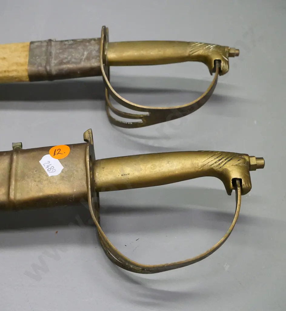 pair of Indian decorative swords with horse-head brass handles - wear, corrosion and missing chains L-940 Image 1++