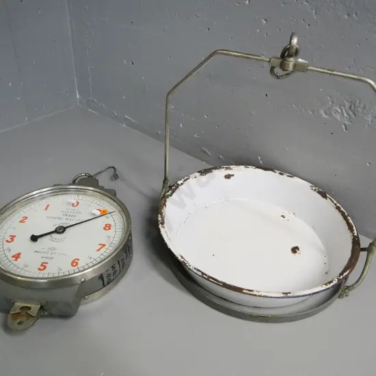 Salters 30 lb. spring grocery scales with hanging tray and holder H460 D420 - corrosion and paint loss