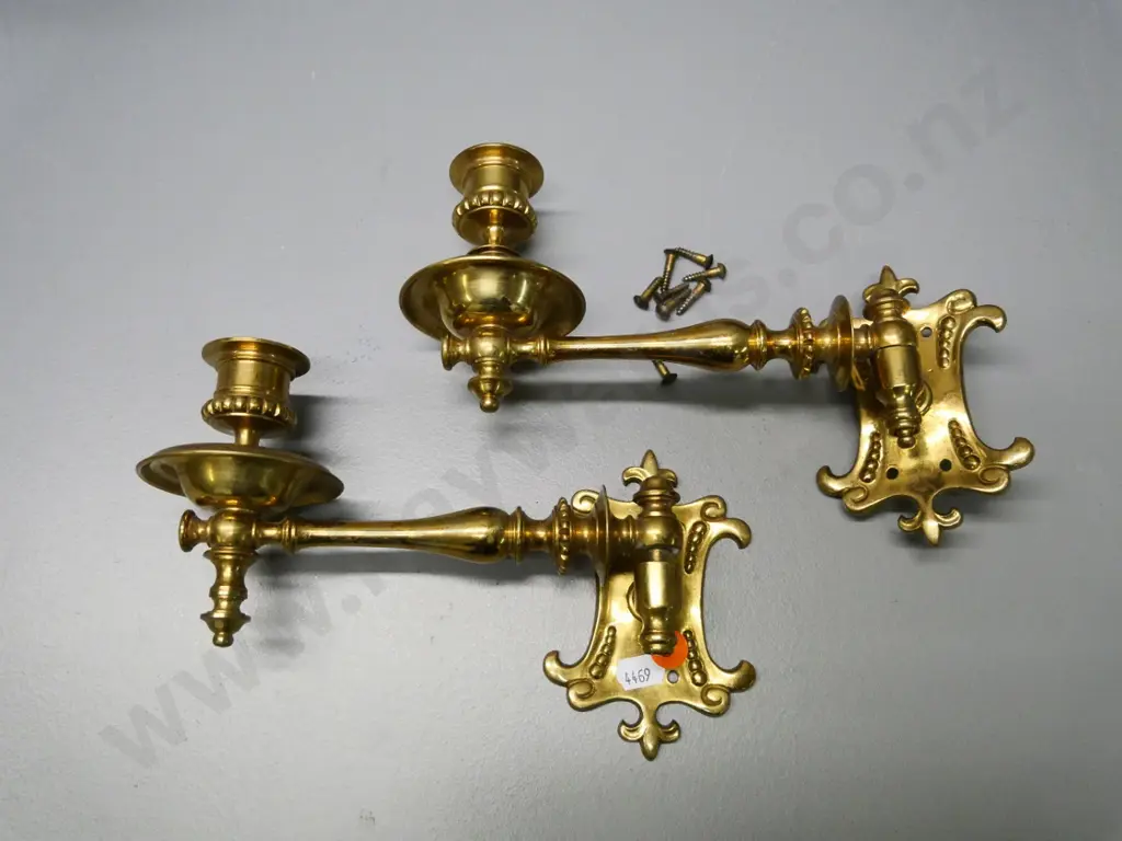 pair of brass piano candle sconces with mounting screws H-140 L-200 Image 1++