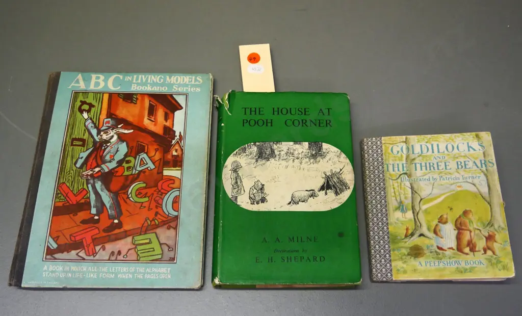 3 vintage chldren's books - pop-up alphabet, peep-show Goldilocks and 1951 edition House at Pooh Corner Image 1++