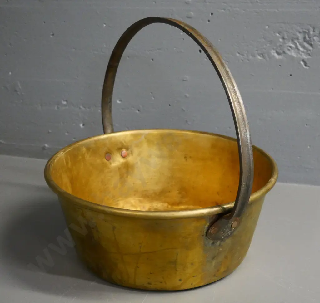 vintage brass jam pan H-320 with handle up W-350 Image 1++