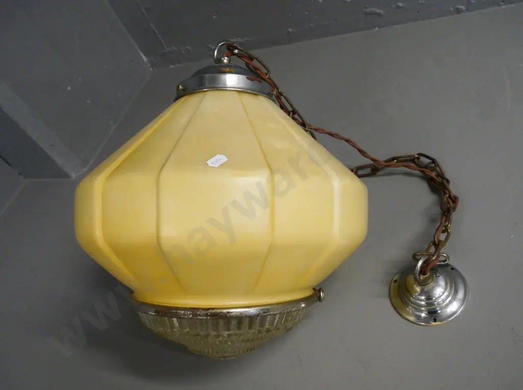 cream mottled glass light shade with chrome fittings and clear insert - pitting & corrosion to chrome H400 D300 Image 1++