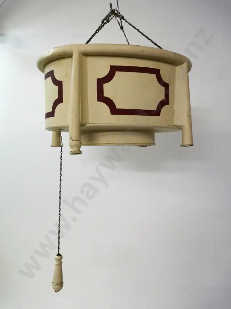 vintage painted tin shower cistern with ceramic pull handle, hanging chains - damage to leg/connector H-280 W-490 D-400 Image 1++
