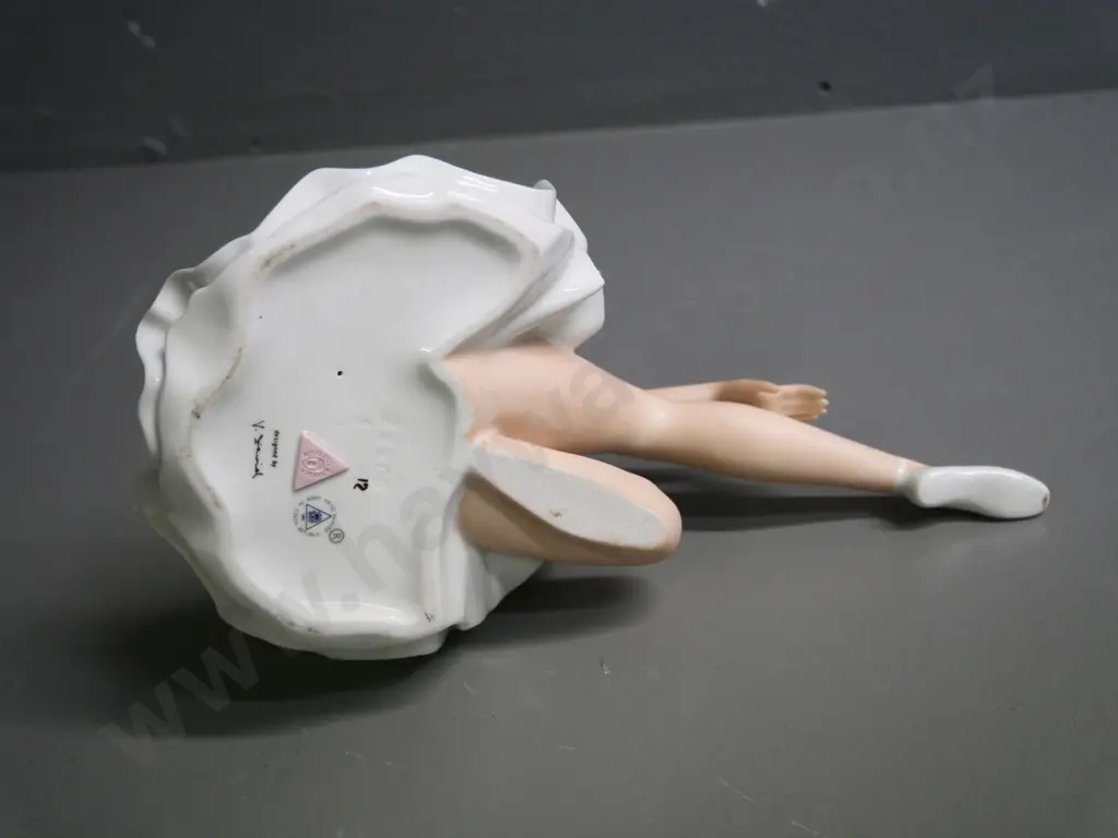 Royal Dux ballerina figure H-240 L-260 Image 1++