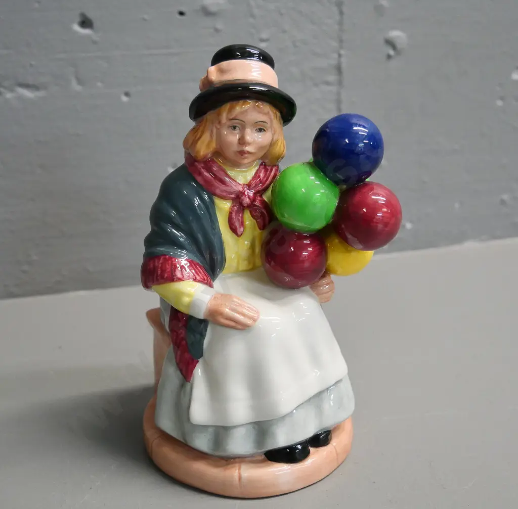 Royal Doulton "Balloon Girl" figure H-160 Image 1++