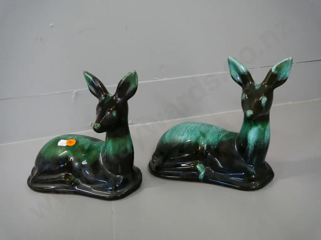 Blue Mountain pottery - pair of resting faun figures - H-170 L-200 Image 1++