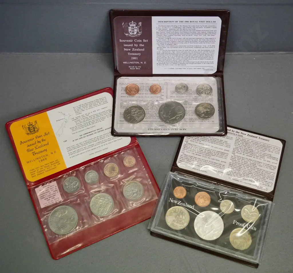 3 New Zealand cased collector coin sets - two 1981 Royal Visit and one 1969 Cook Commemorative Image 1++