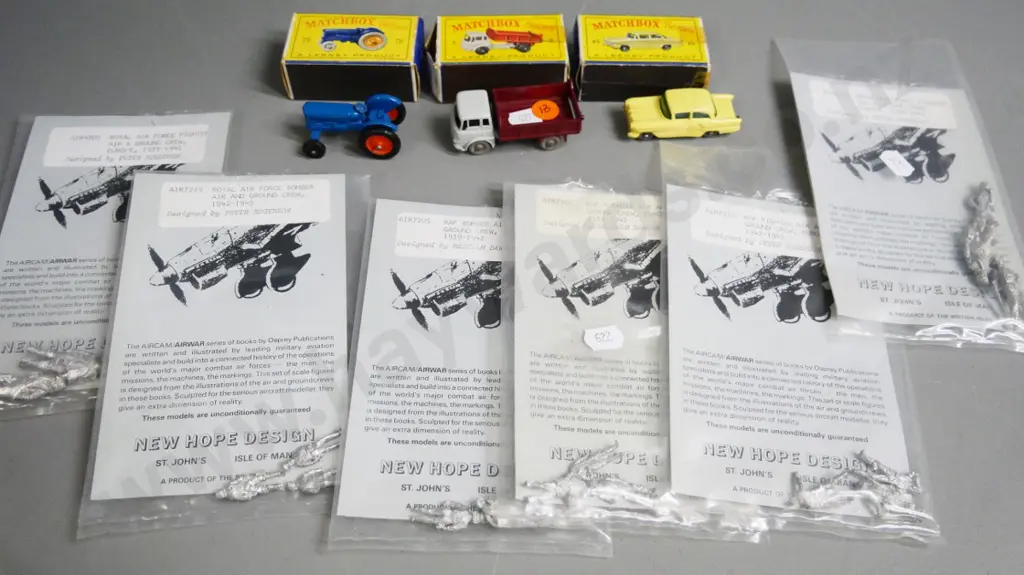 3 Matchbox vehicles with original boxes and 6 as-new New Hope Designs cast metal military WWII air crew figures Image 1++