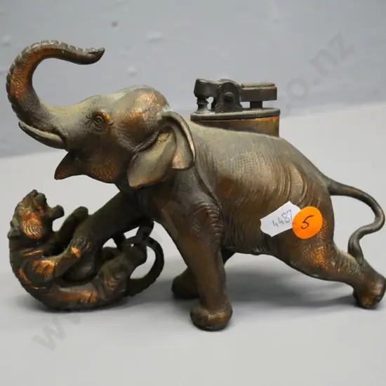 cast metal copper finish elephant & tiger motif table light marked Made in Occupied Japan H-120 L-200
