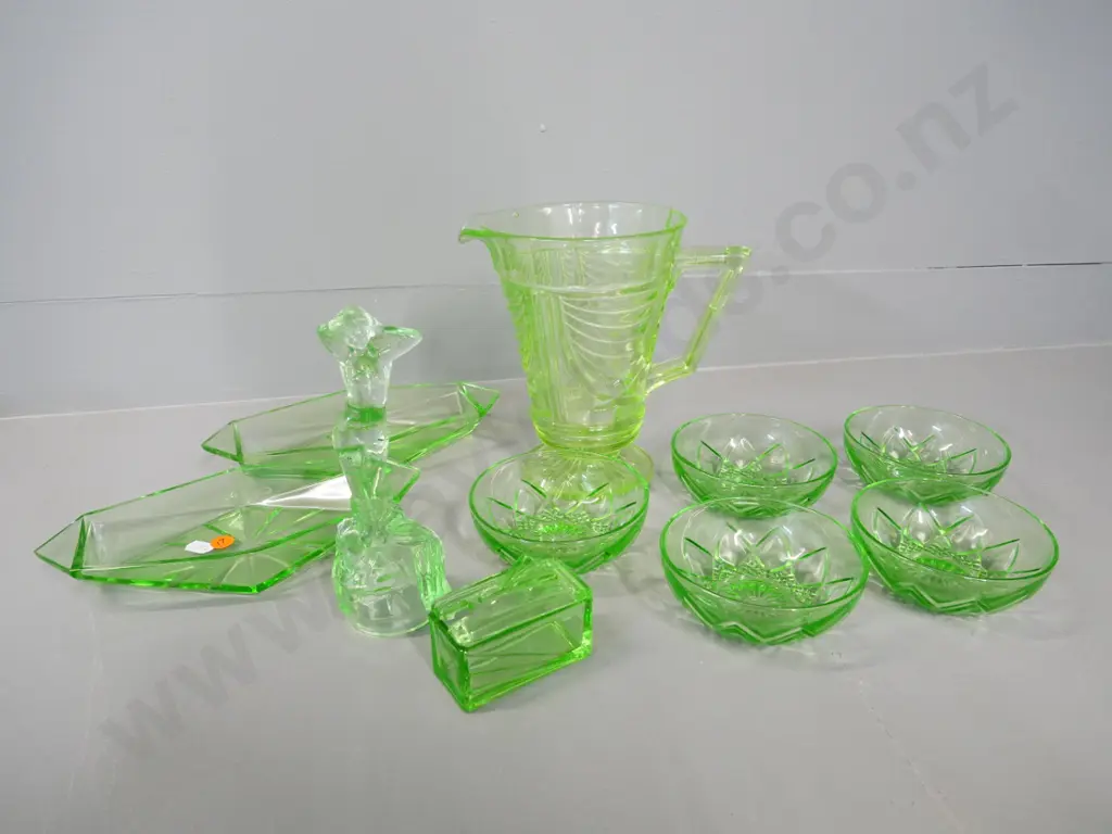 10 pieces of green depression glass including jug H-180, figurine float bowl centre, mustard pot etc. Image 1++
