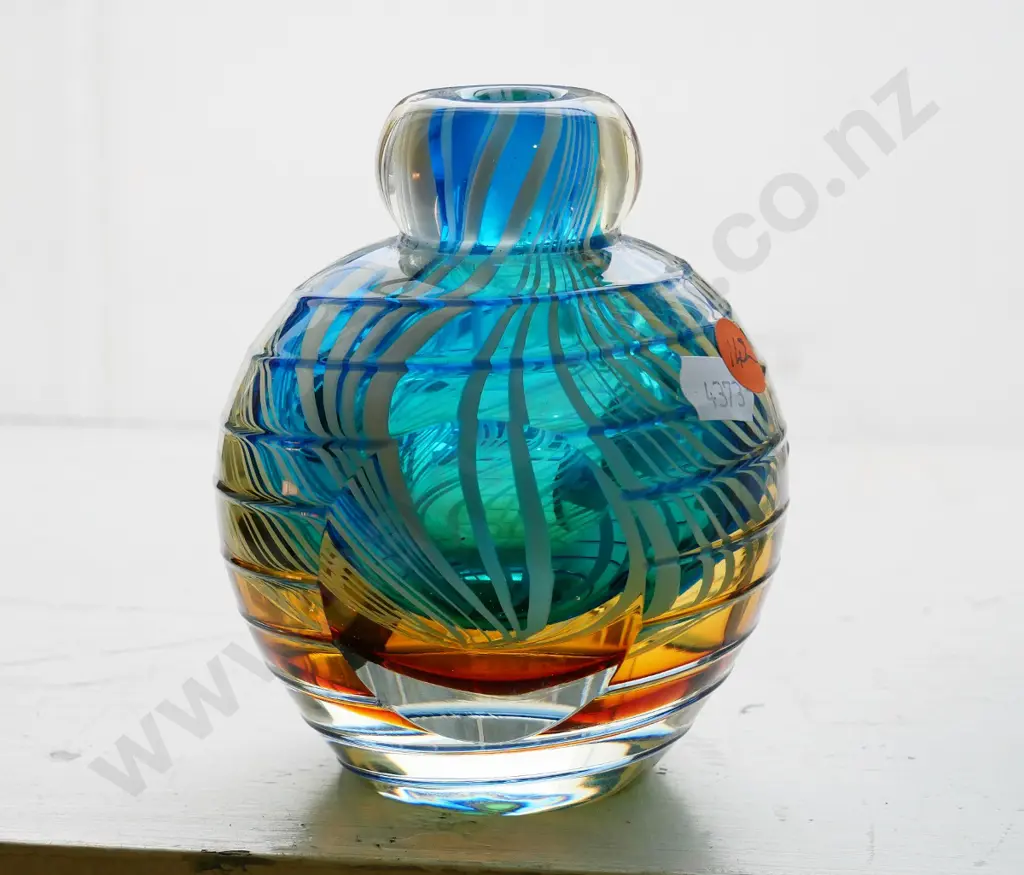 heavy art glass multi colour swirl bud vase H-120 Image 1++