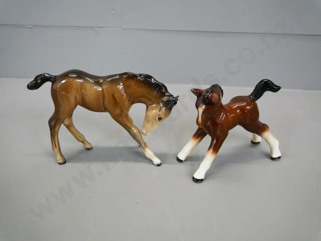 2 horse figures - Sylvac and Beswick H-120 L-180 Image 1++