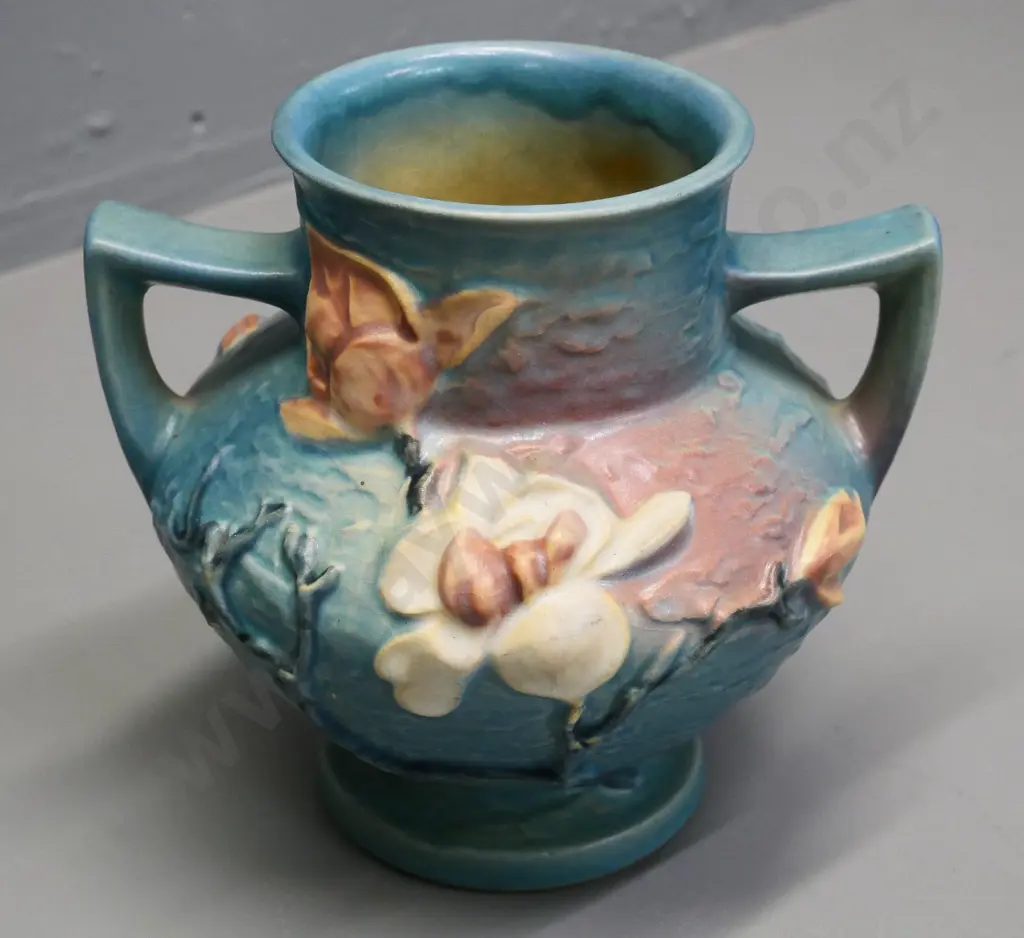 Roseville Pottery USA blue magnolia vase H-160 Image 1++