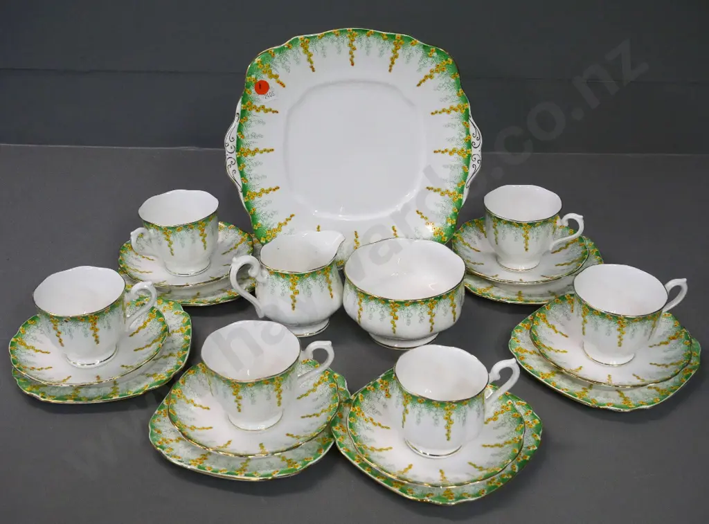 Royal Albert April Showers 21-piece tea set Image 1++