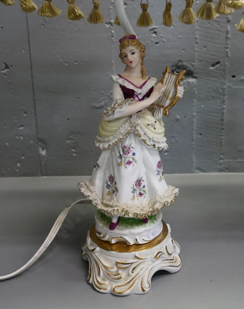 pair of Regency style figural table lamps with tasseled shades - H-520 Image 1++