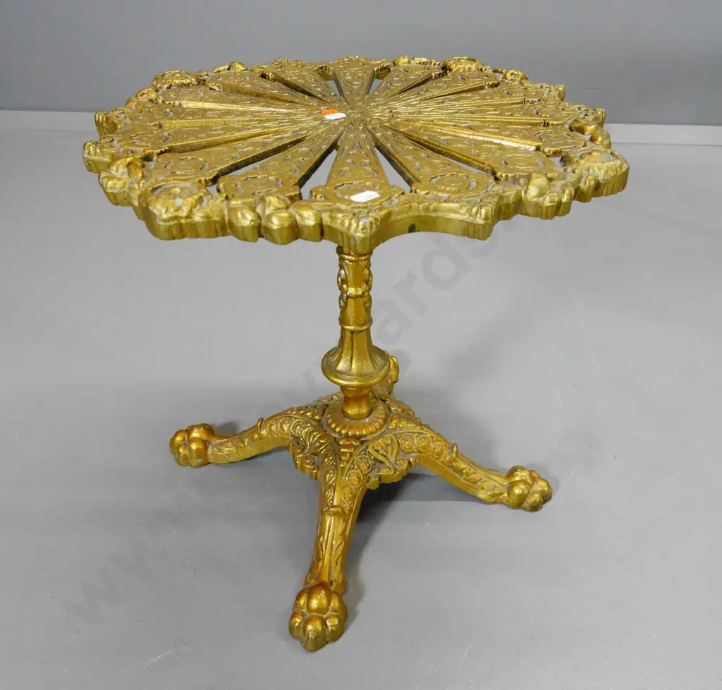 ornate cast brass pedestal side table H400 D400 Image 1++