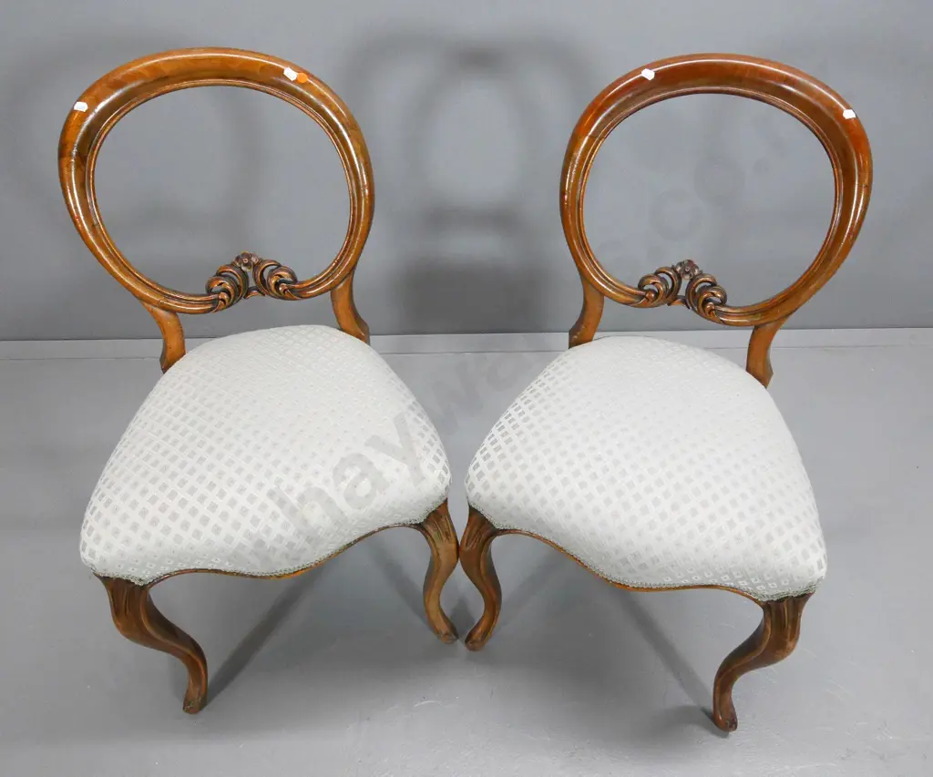 pair of Victorian walnut carved balloon-back chairs, brocade upholstered seats H870 W450 D430 Image 1++